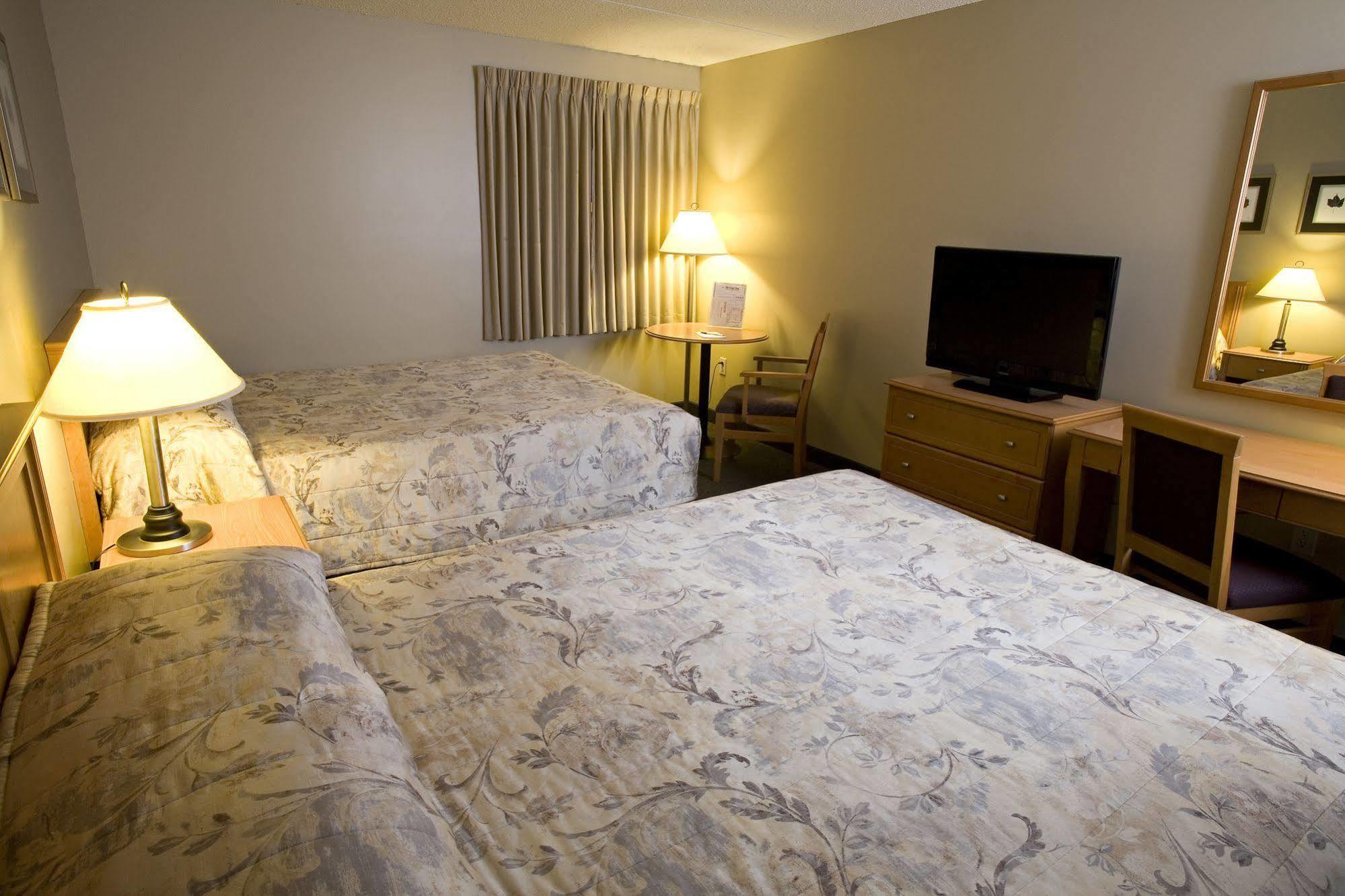 Heritage Inn Hotel & Convention Centre - موسجاو المظهر الخارجي الصورة